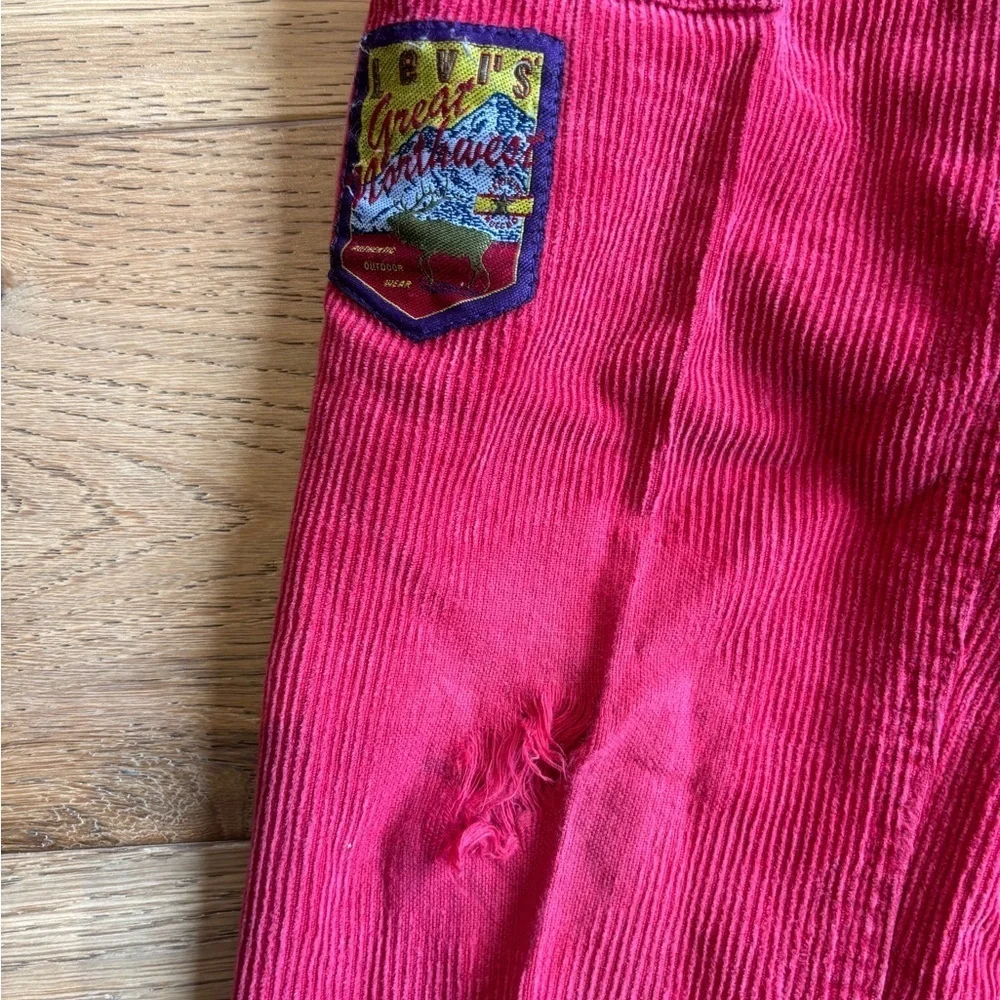 VTG little levis corduroy pants with levi’s patches 5